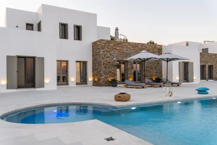 paros-luxury-villas-suites-goldenbayparos