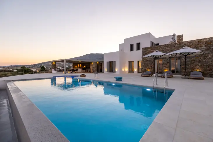 paros-luxury-villas-suites1-goldenbayparos