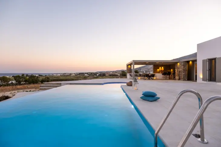 paros-luxury-villas-suites3-goldenbayparos